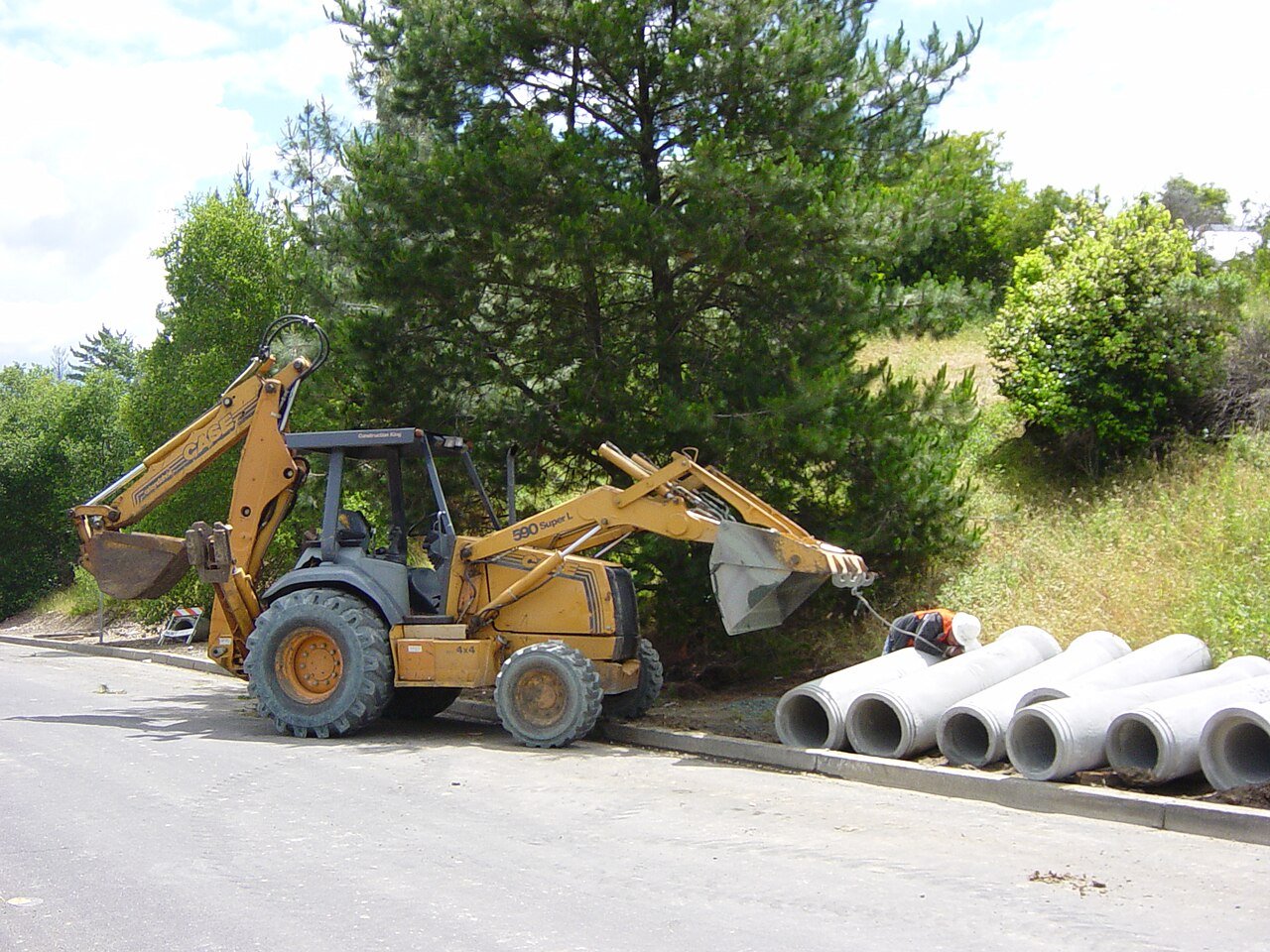 Used excavators for sale buying guide